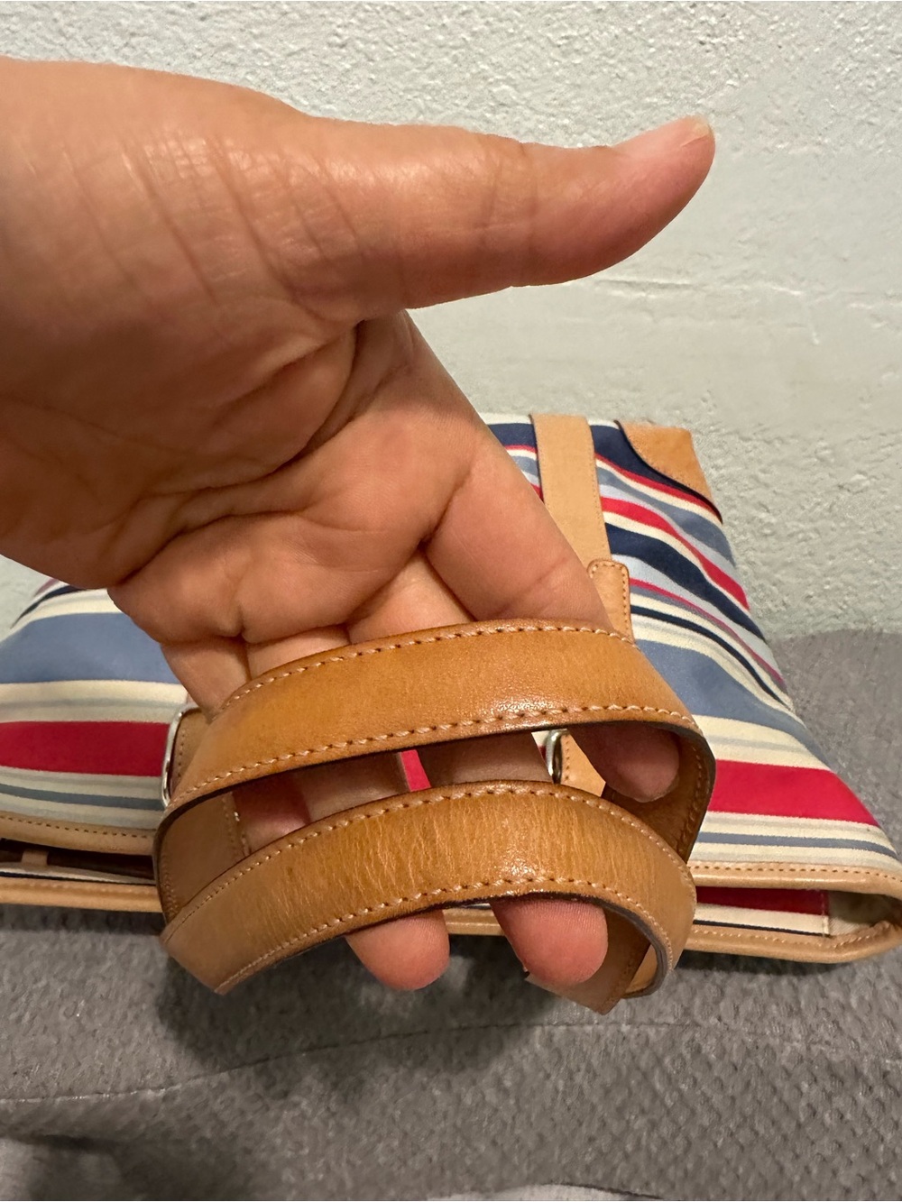 Vintage Coach Hampton Striped Canvas & Leather Blue/Red - Picture 5 of 13